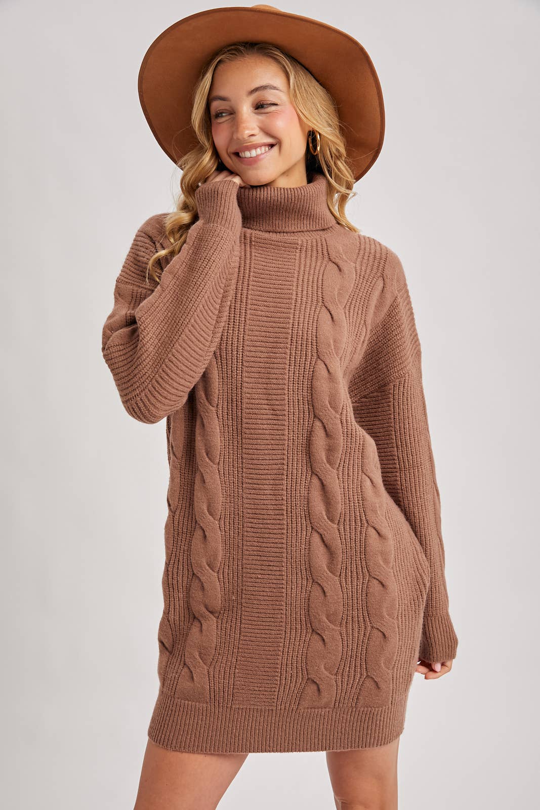 TURTLE NECK CHUNKY CABLE KNIT SWEATER DRESS