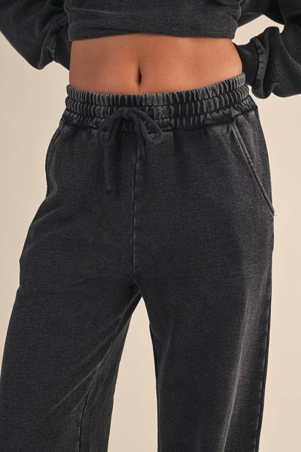 Denim Wash Fleece-Lined Sweatpants: Charcoal Denim