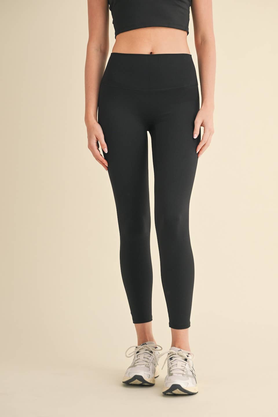 Aligned Performance High-Rise Leggings: Black