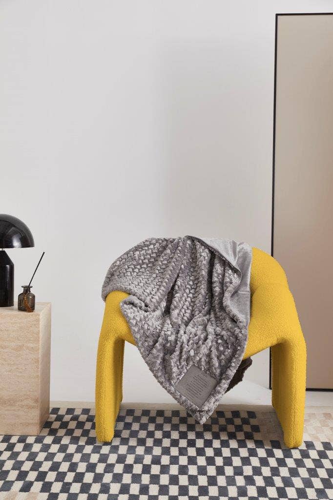 "A Mother's Love" 1-Ply Faux Fur Patch Throw 50"x60"