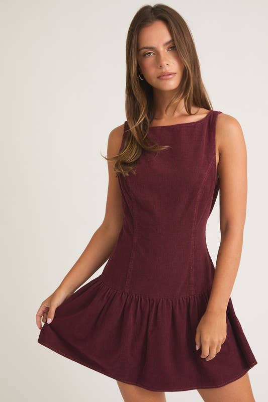 BOAT NECK SLEEVELESS LOW WAIST DRESS