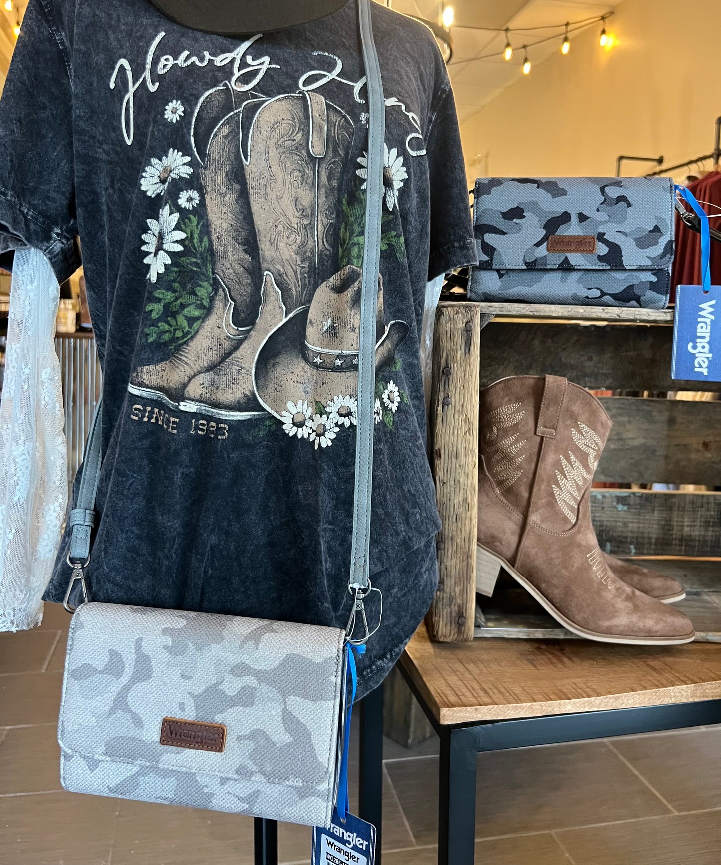 Wrangler Camo Crossbody Purse- Black