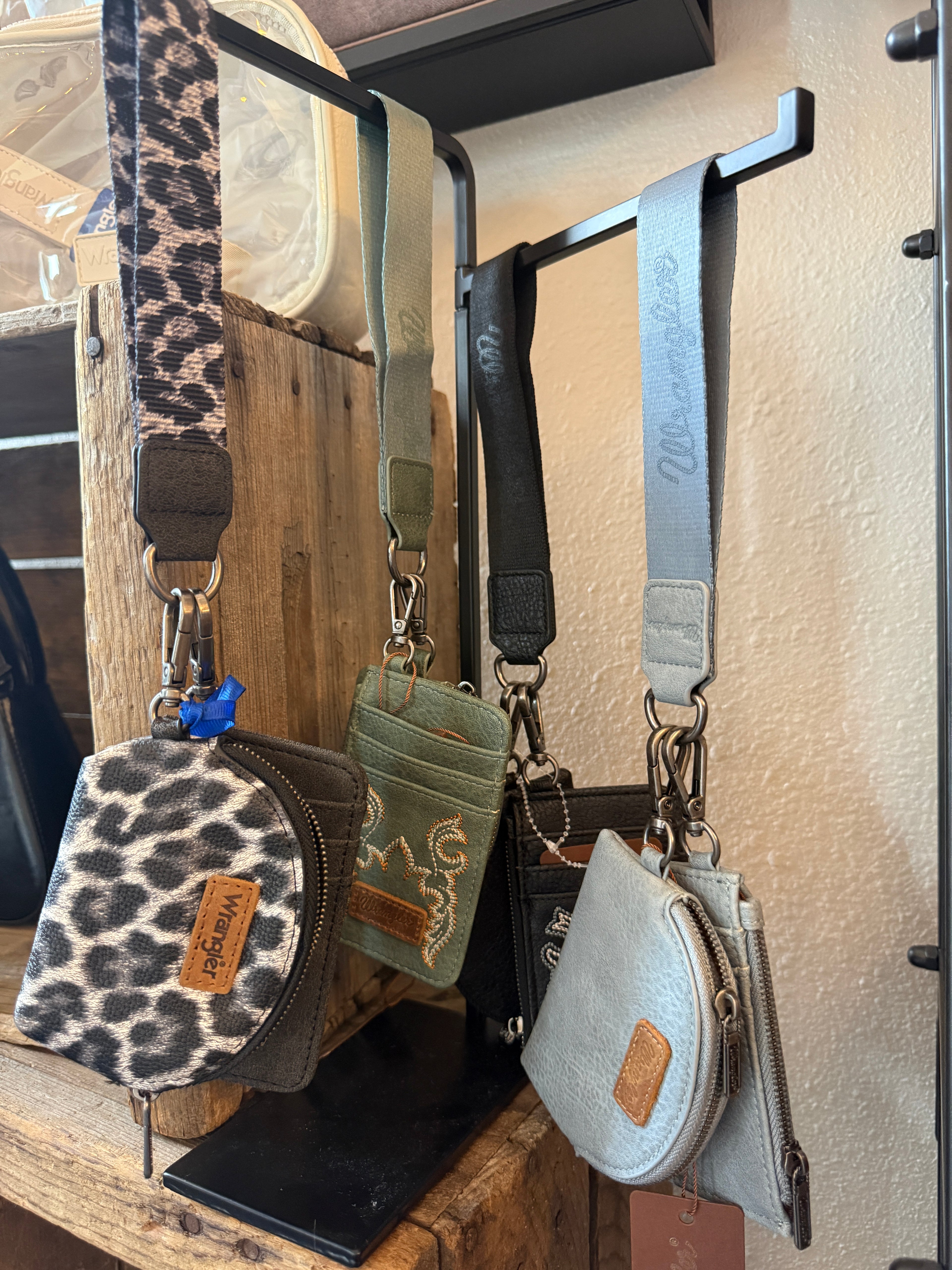 Wrangler Wristlet Wallet- Black Leopard
