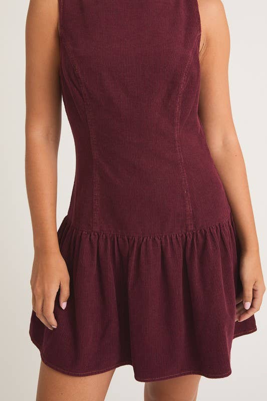 BOAT NECK SLEEVELESS LOW WAIST DRESS