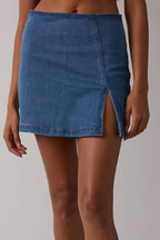 DENIM ONE-SIDE SLIT SLIM FIT-IN MINI SKORT