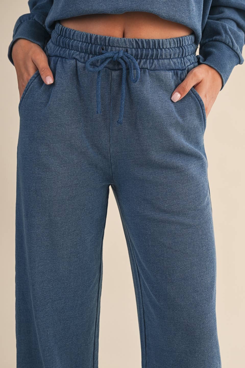 Denim Wash Fleece-Lined Sweatpants: Charcoal Denim